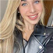 Historiadora del arte con experiencia de 4 años dando clases particulares. Este año comienzo el master de educacion secundaria.